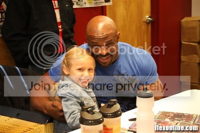 oct_11_ronnie_coleman_event_135_wm.jpg