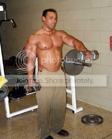 KevinLevroneoffseason.jpg