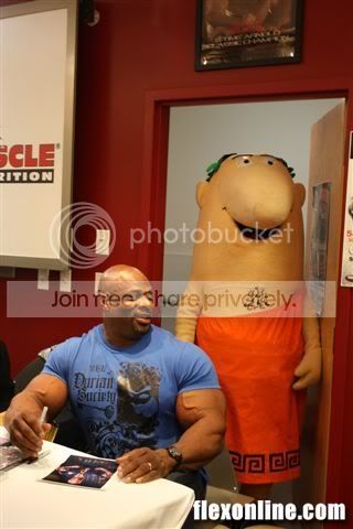 oct_11_ronnie_coleman_event_096_wm.jpg