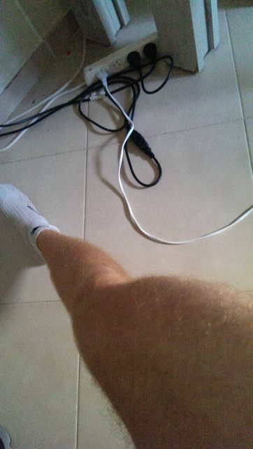 KWQzLpWl.jpg
