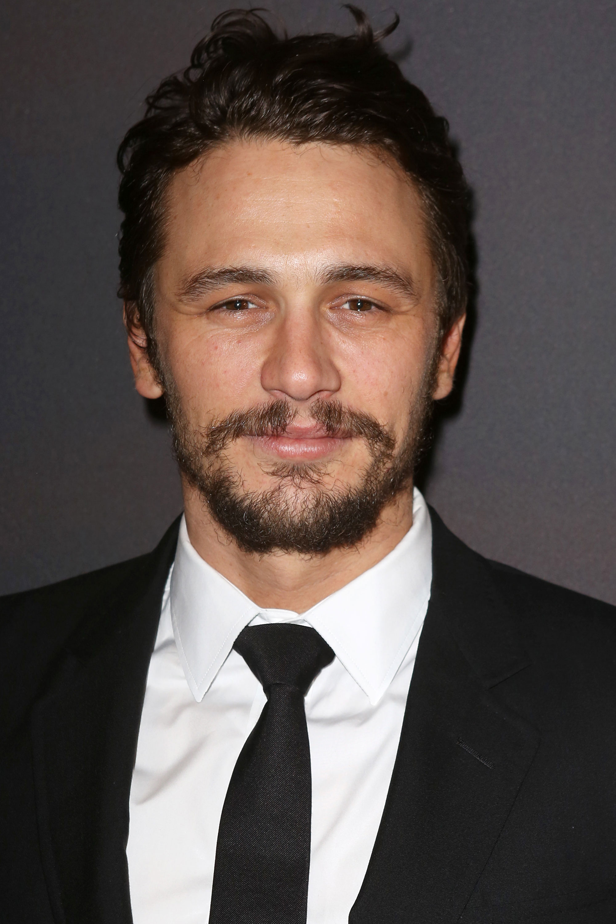 54bcb0019a886_-_hbz-mustaches-james-franco-485217271.jpg