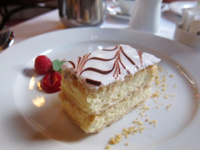 Grand-Cafe_Napoleon-Cake.jpg