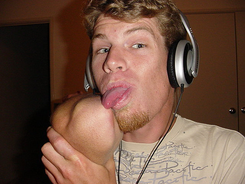 lick-elbow_codo1.jpg